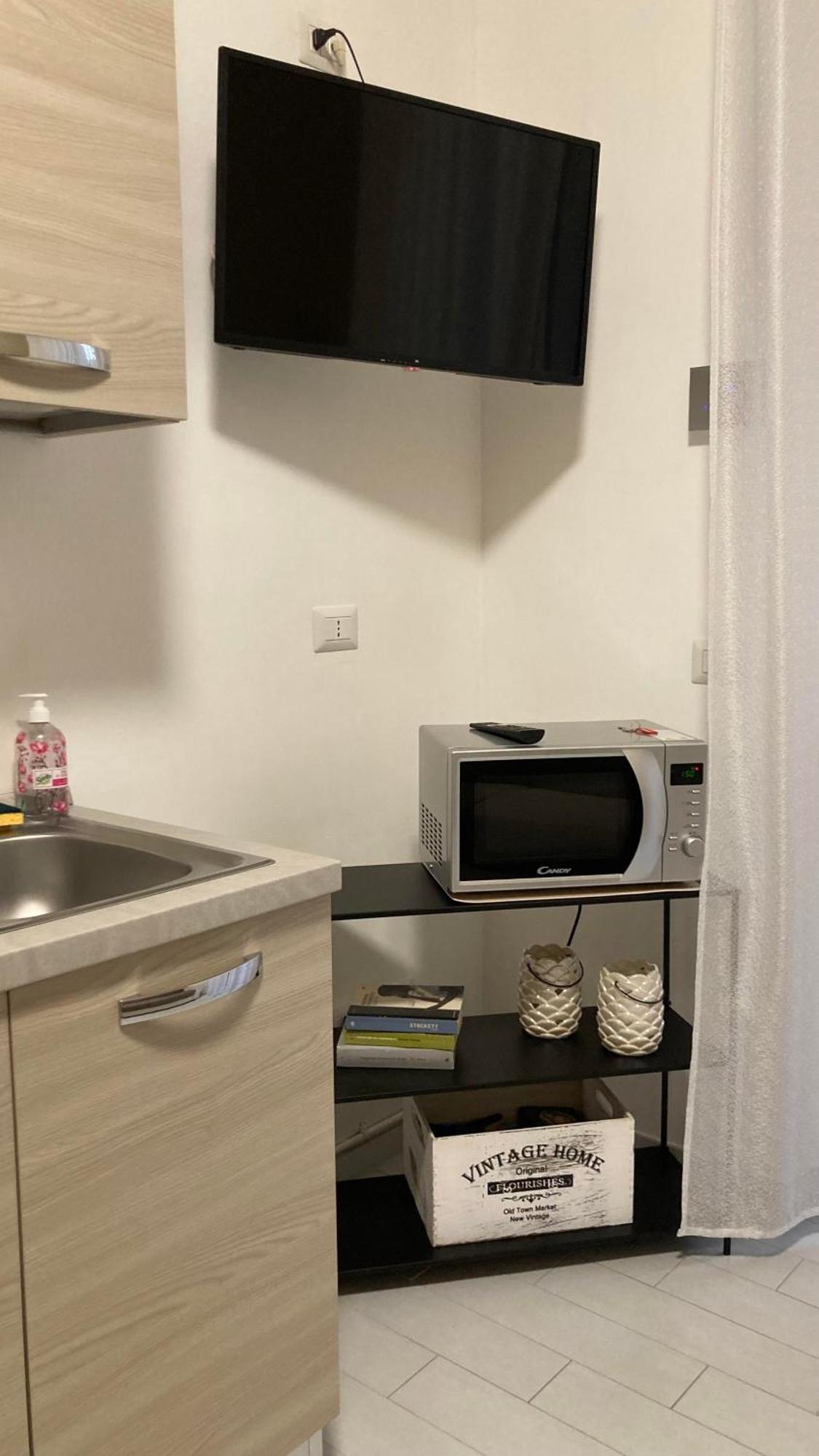 Apartamento La Casa Di Marta Corsico Exterior foto