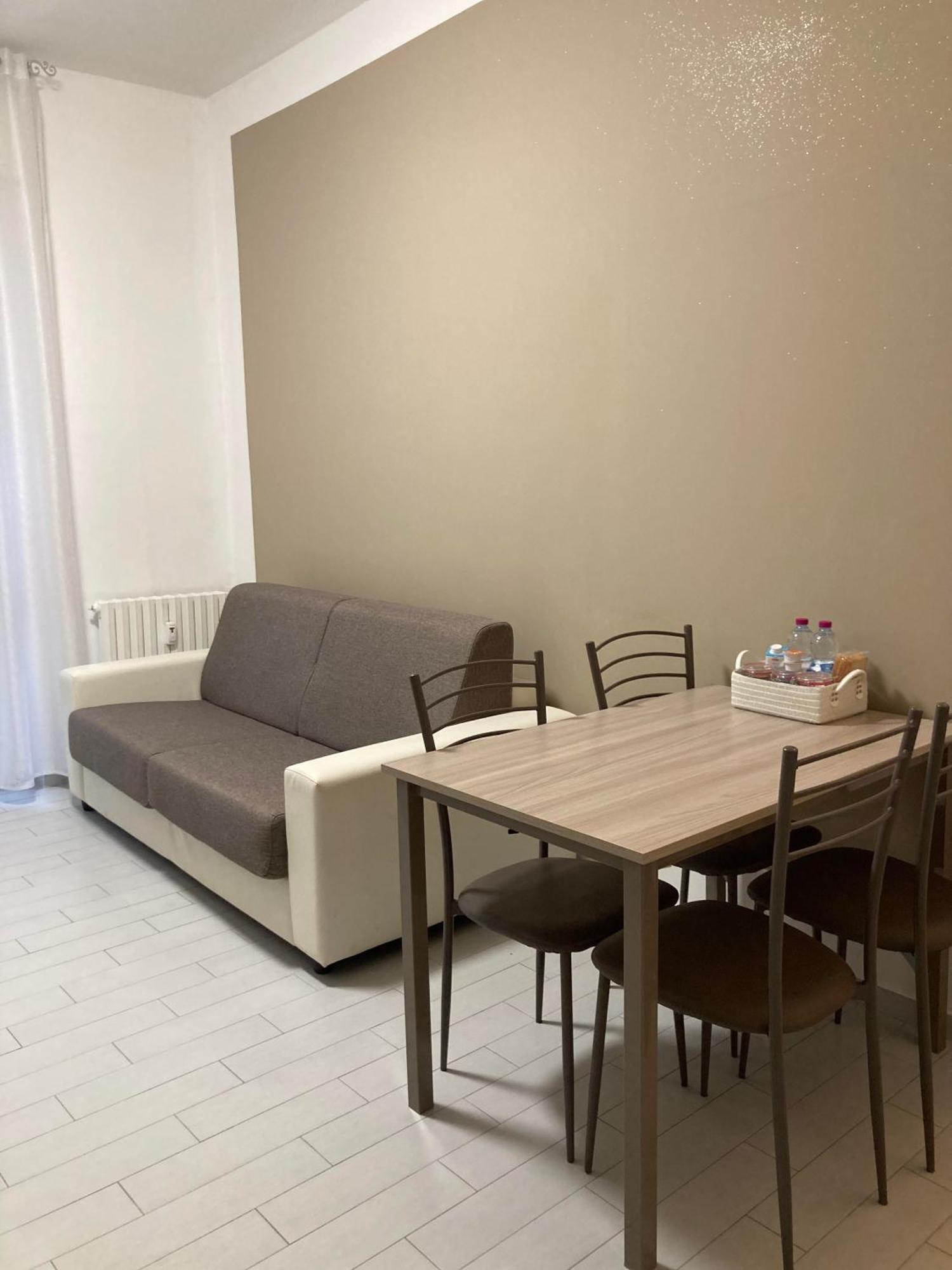 Apartamento La Casa Di Marta Corsico Exterior foto